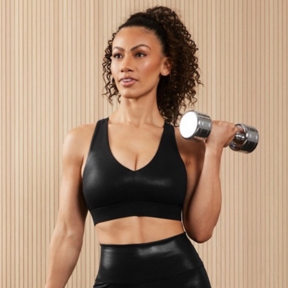 NWT On-The-Go Midi Medium Impact Sports Bra